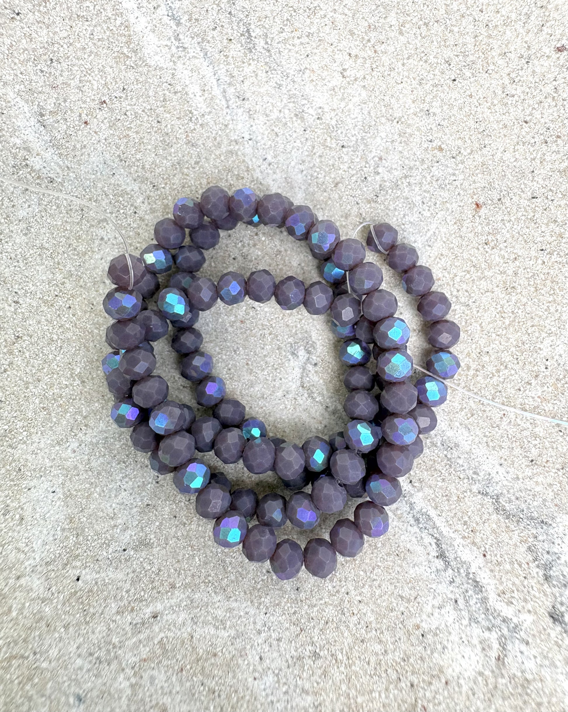 perlesetcreationbijoux - fil de perles rondelles à facettes en verre avec reflets arc-en-ciel violet