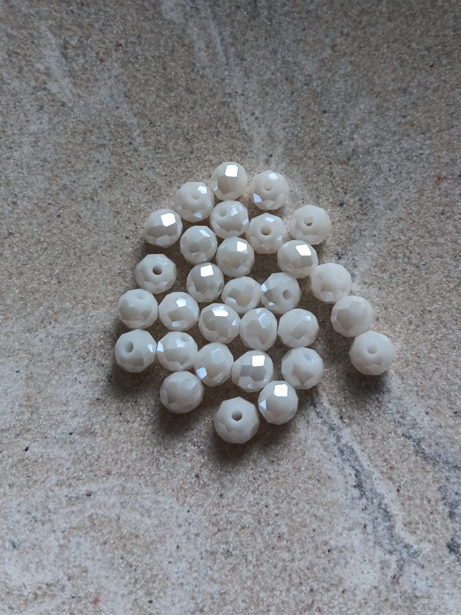 Perles rondelles facettées en verre - 6x5 mm