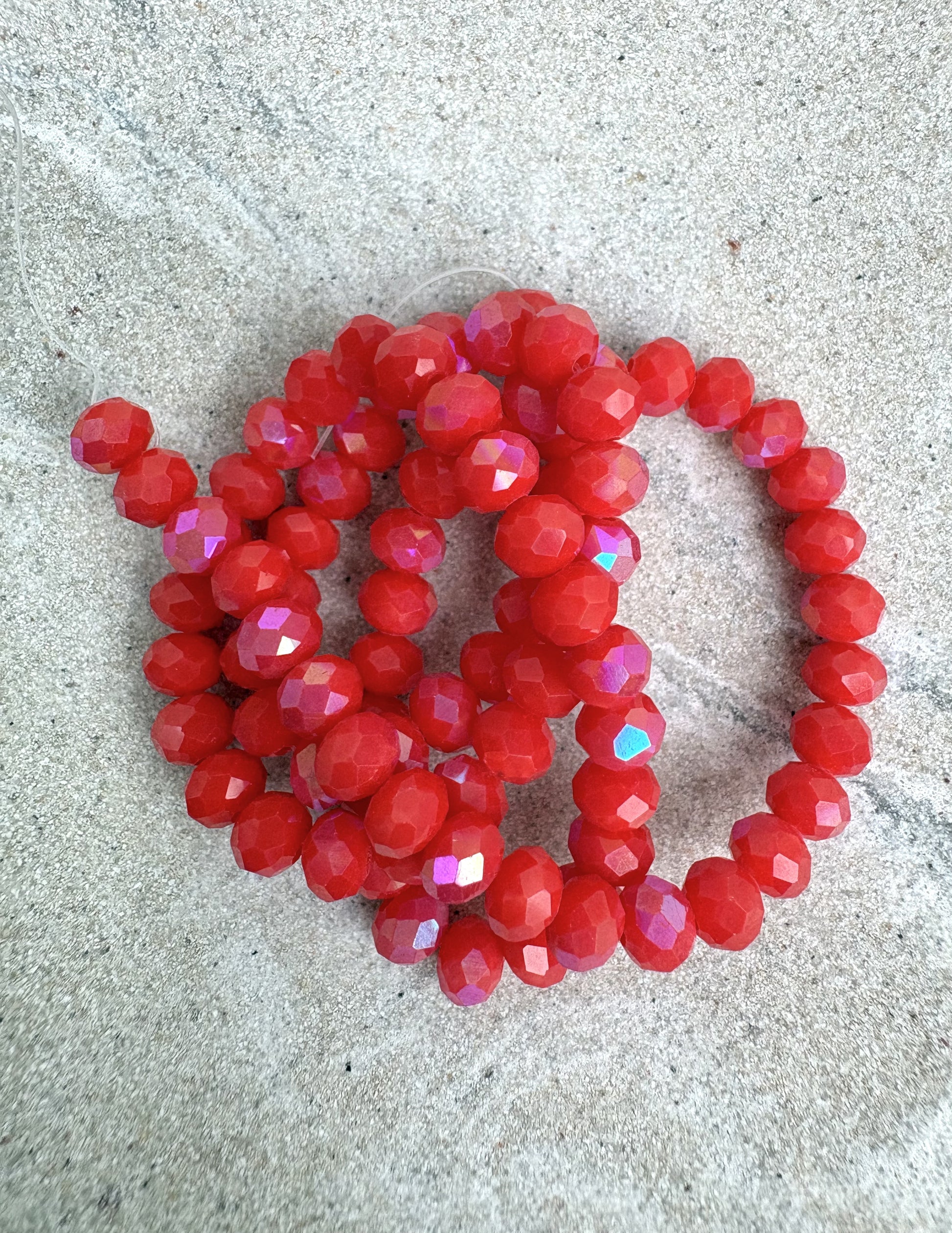 perlesetcreationbijoux - fil de perles rondelles à facettes en verre avec reflets arc-en-ciel rouge