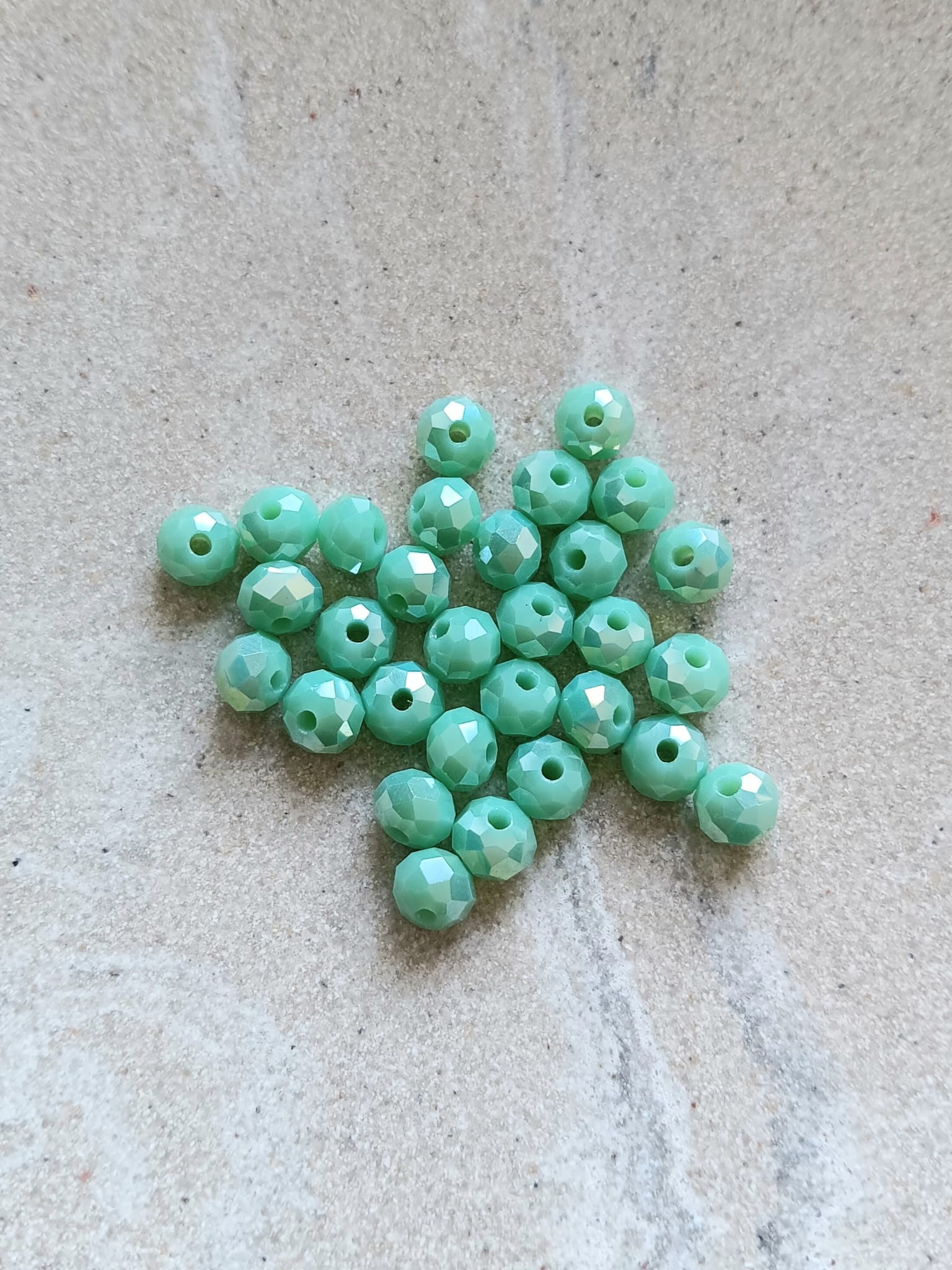 Perles rondelles facettées en verre - 6x5 mm