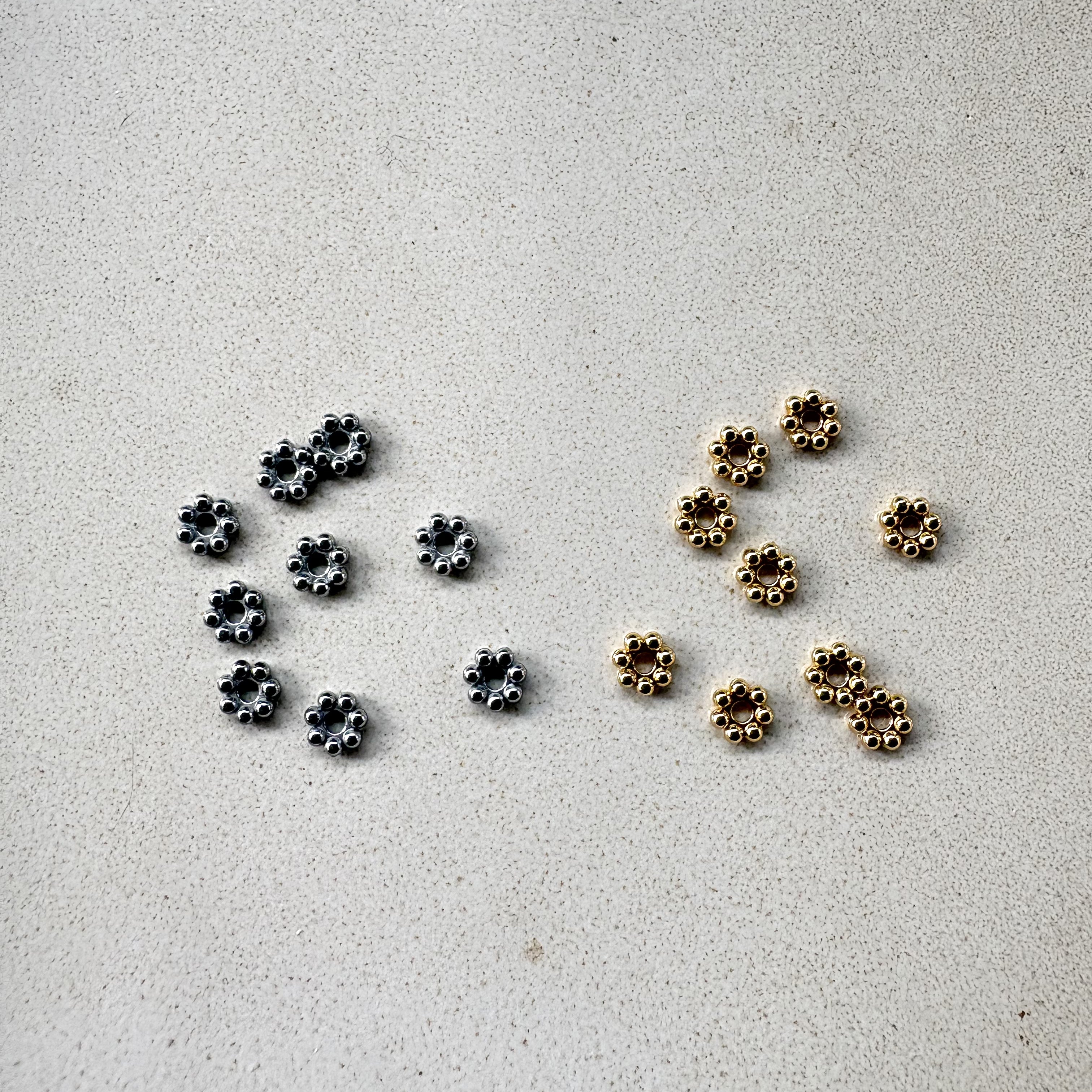 perlesetcreationbijoux - perles rondelles fleur en acier inoxydable argenté et doré de 6 mm