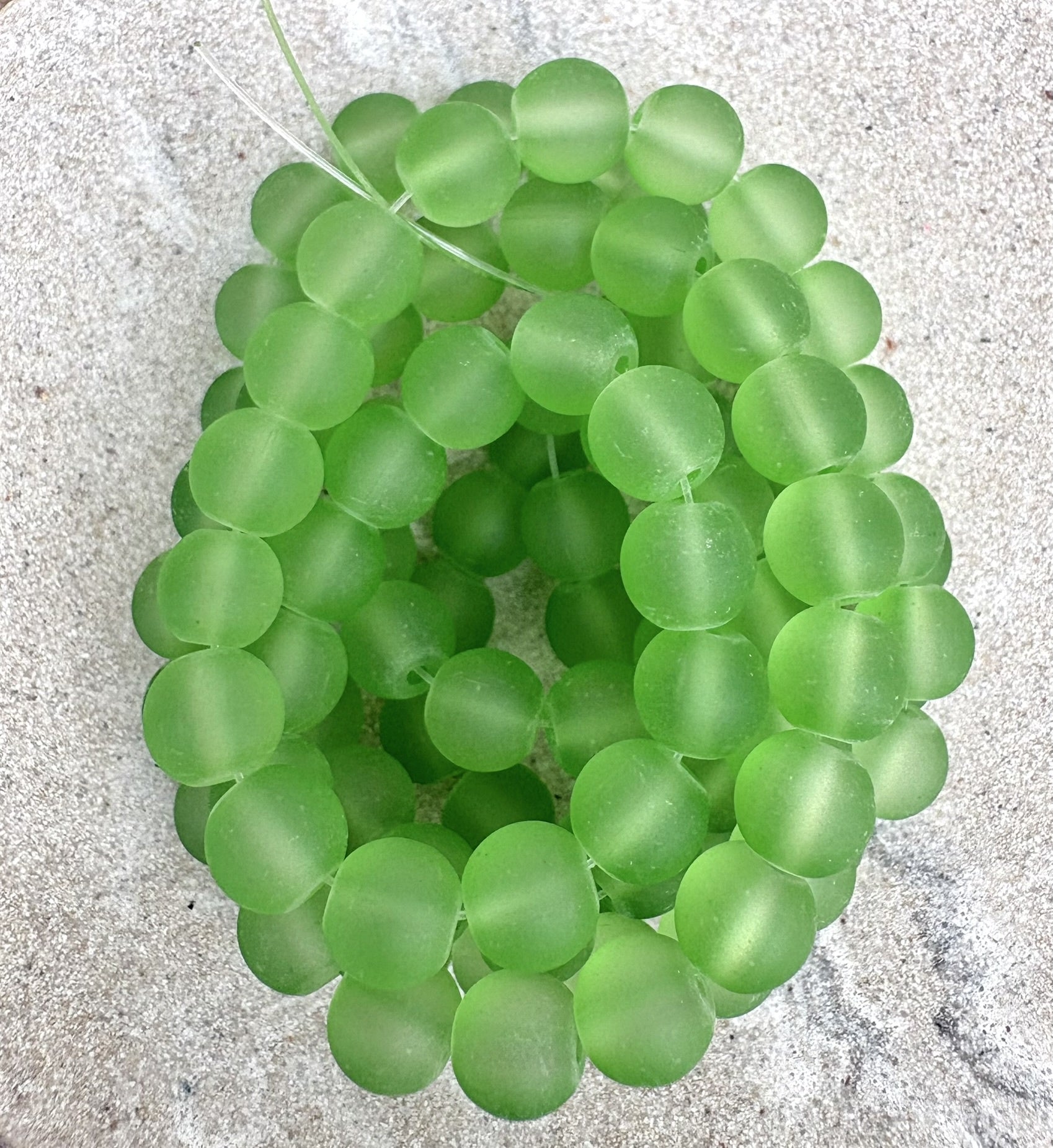 perlesetcreationbijoux - fil de perles rondes en verre dépoli de 8 mm vert