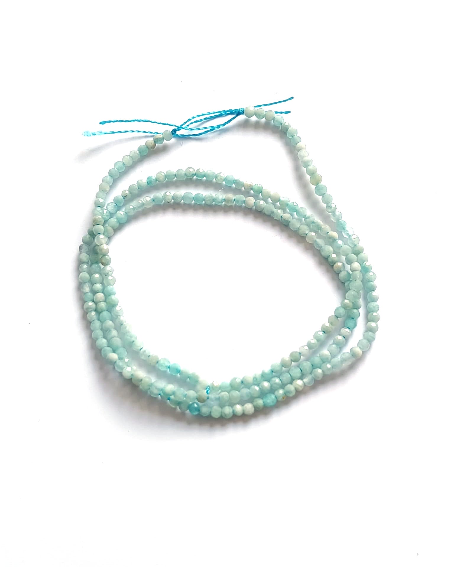 perlesetcreationbijoux-perles-rondes-facettes-amazonite-2mm-fil