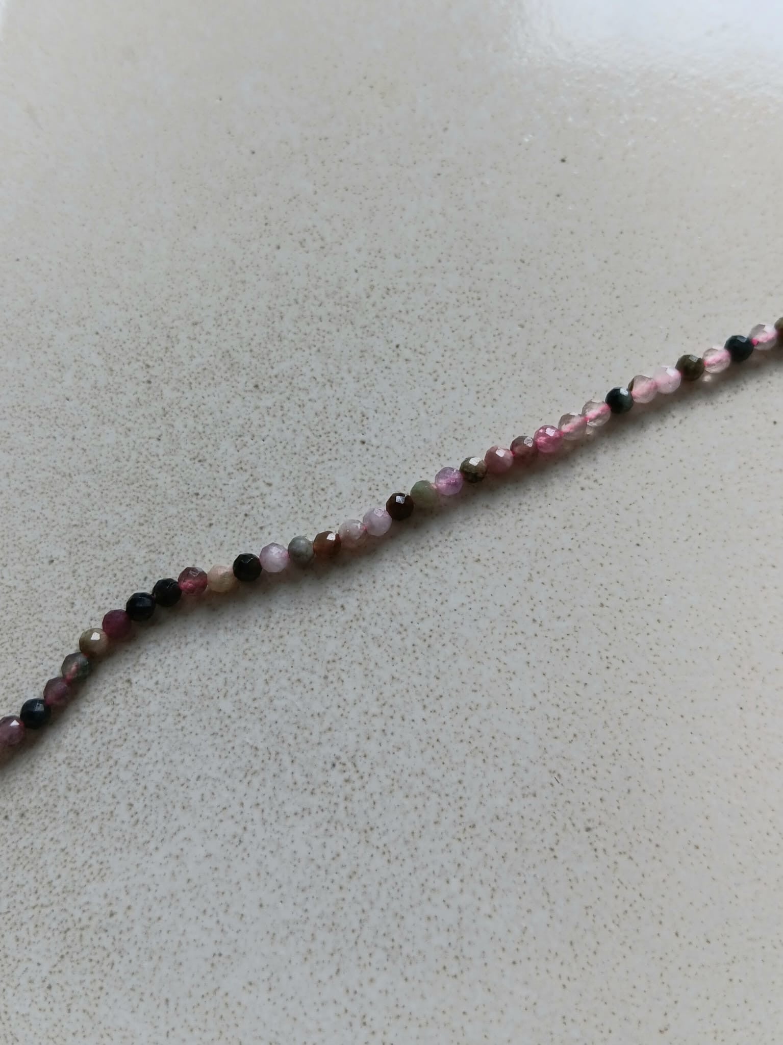 perlesetcreationbijoux-perles-rondes-facettes-tourmaline-2mm