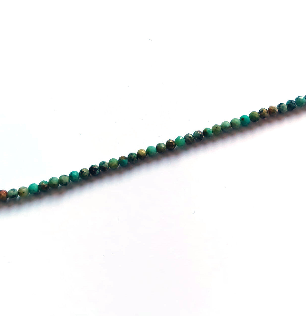 perlesetcreationbijoux-perles-rondes-facettes-turquoise-africaine-3mm