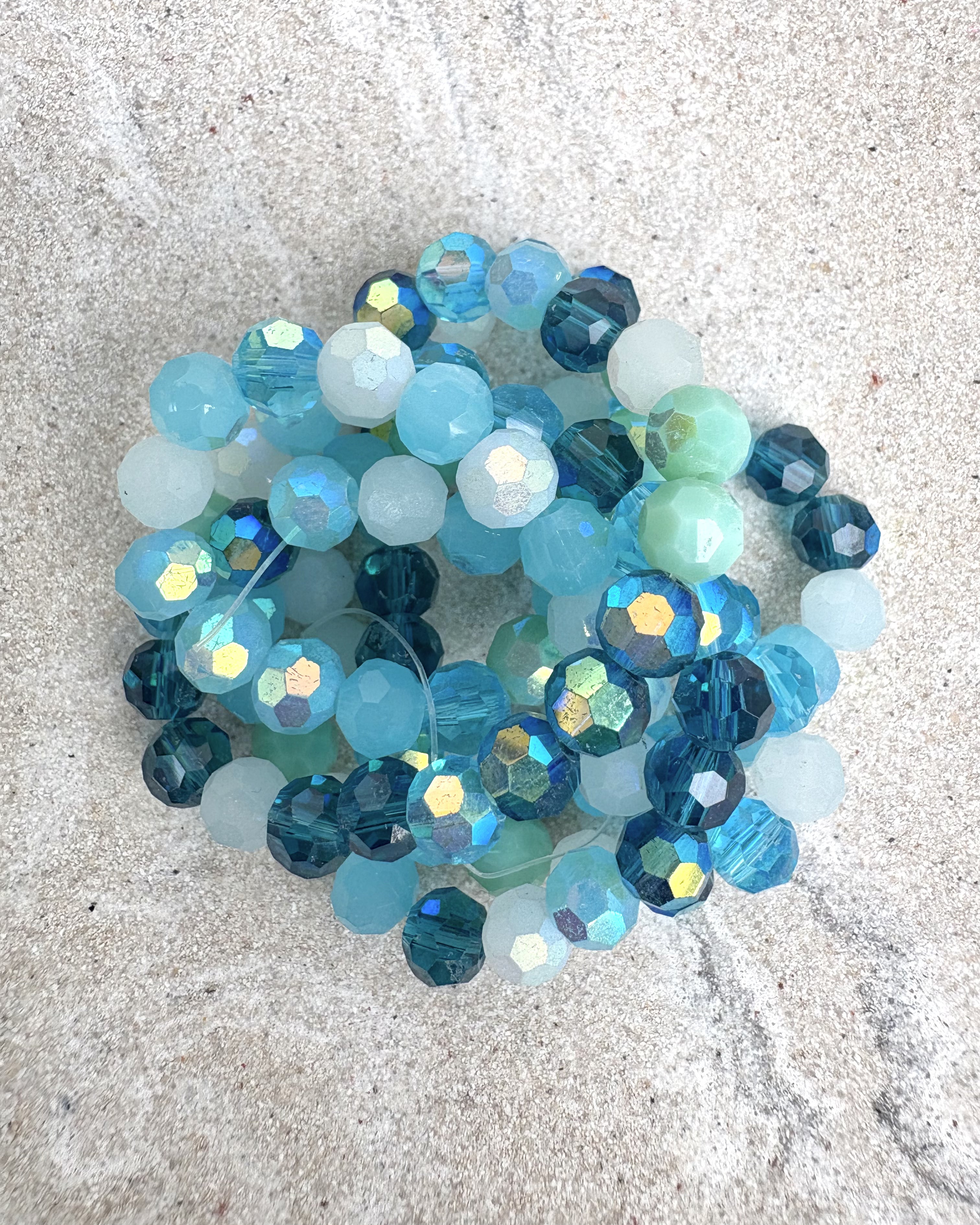 perlesetcreationbijoux - fil de perles rondes à facettes multicolores 6 mm bleu turquoise