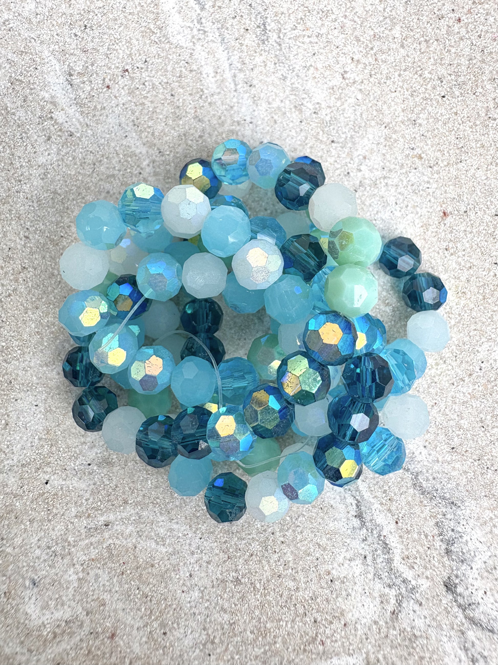perlesetcreationbijoux - fil de perles rondes à facettes multicolores 6 mm bleu turquoise
