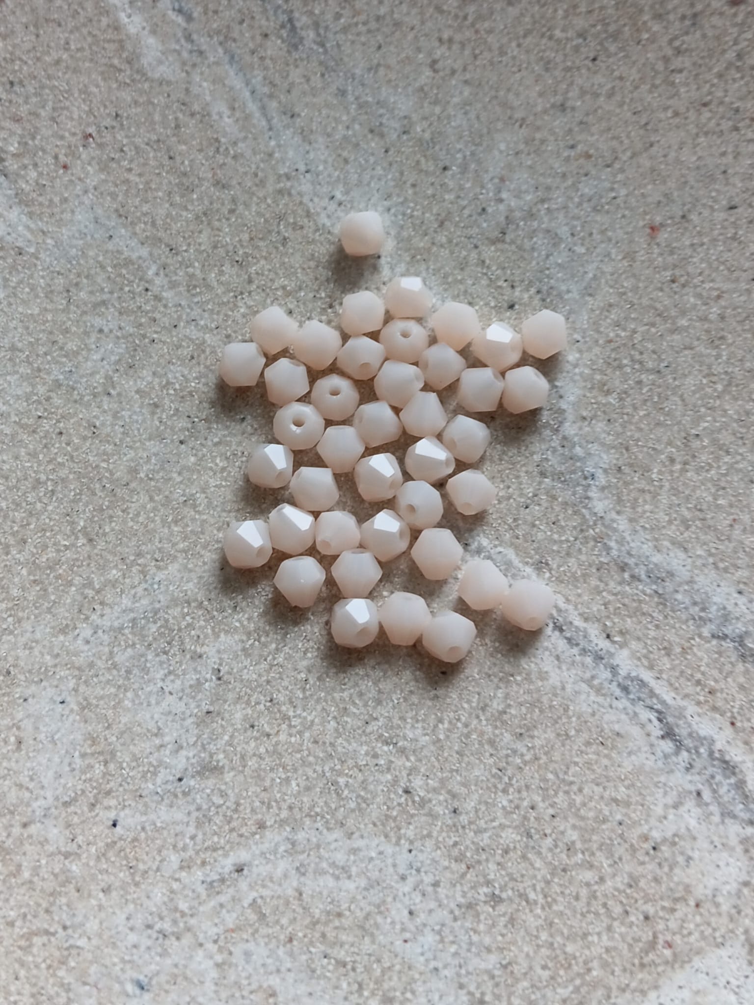 perlesetcreationbijoux-perles-toupies-verre-4mm-peche