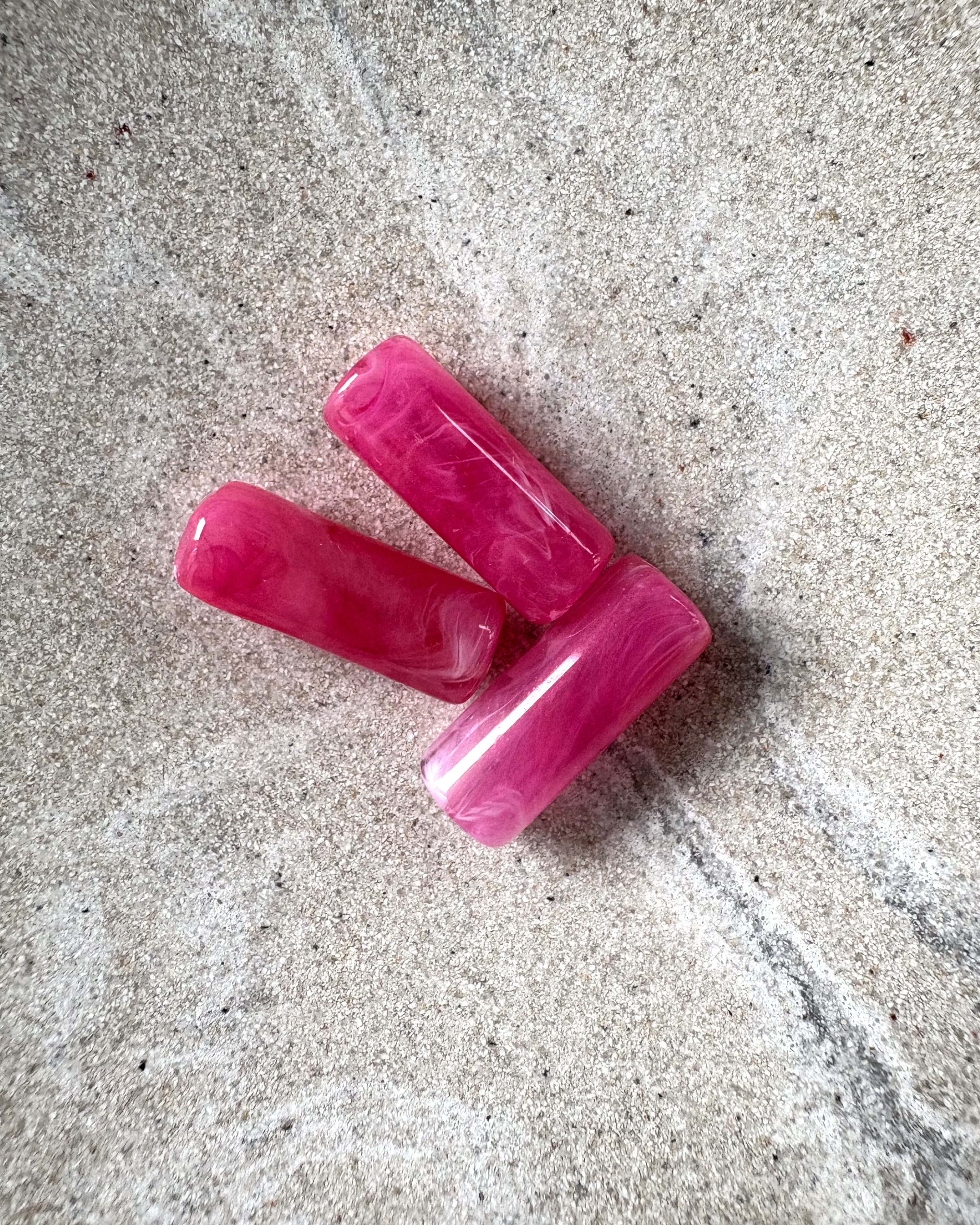 perlesetcreationbijoux - perles tubes marbrées en acrylique de 20x8 mm rose fuchsia