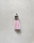 perlesetcreationbijoux - pompon suédine attache argentée 36 mm rose pâle