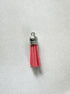 perlesetcreationbijoux - pompon suédine attache argentée 36 mm rouge cerise