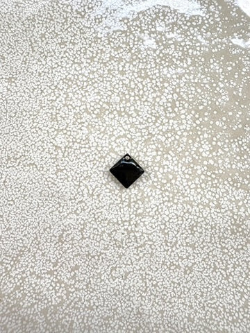 perlesetcreationbijoux - sequin émaillé carré 8 mm noir