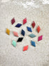 perlesetcreationbijoux - sequins émaillés losange 15x8 mm de différentes couleurs
