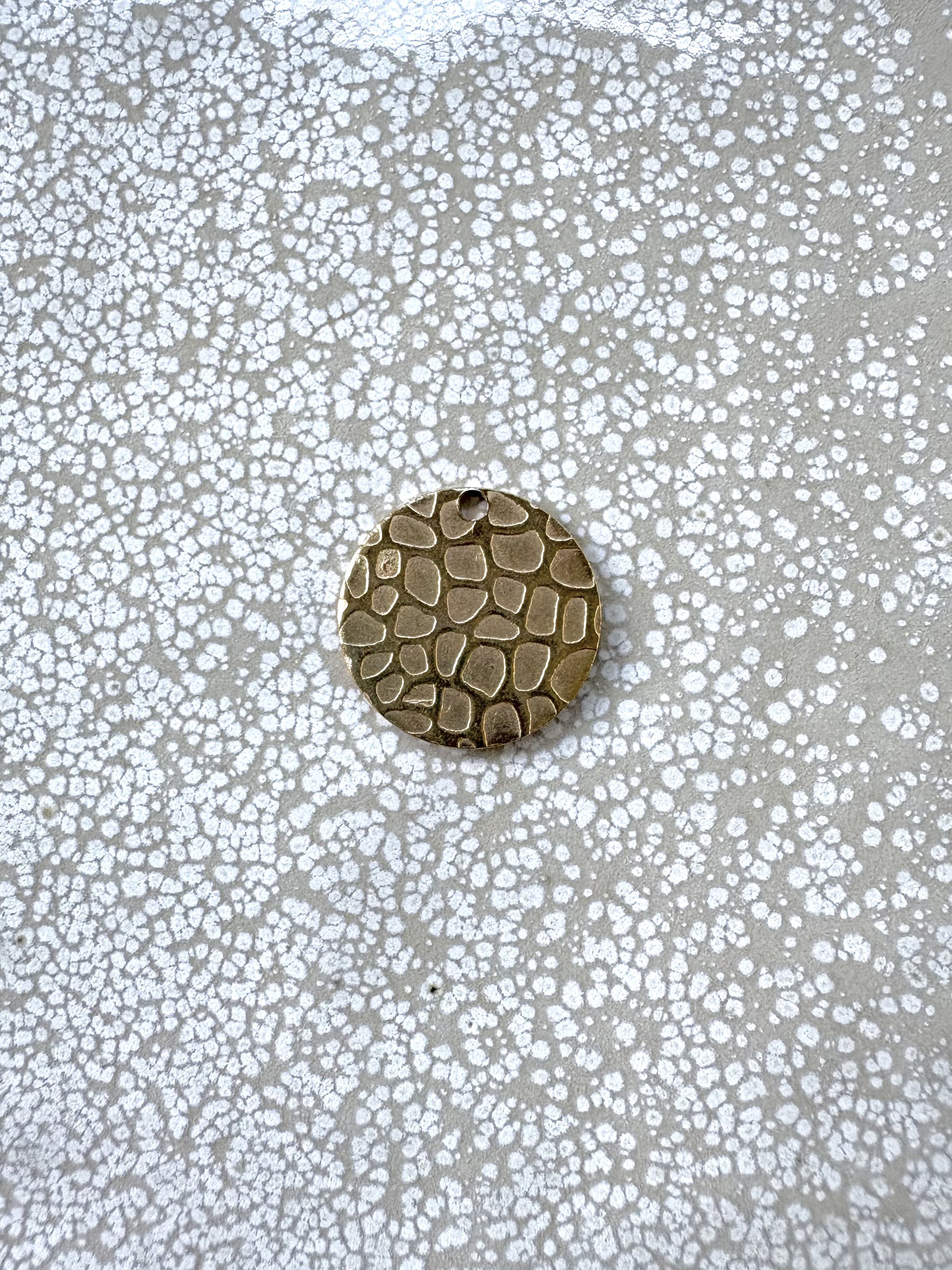 perlesetcreationbijoux - sequin rond effet léopard acier inoxydable 304 doré PVD de 15 mm