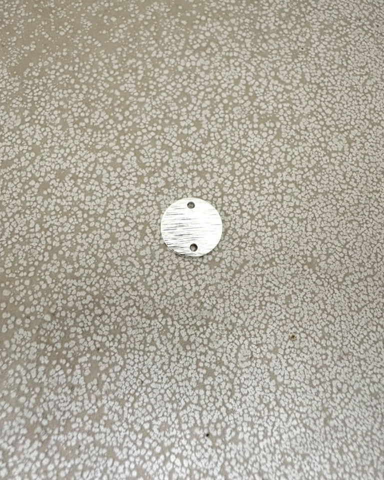 perlesetcreationbijoux - sequin rond intercalaire texturé argenté en laiton de 12 mm